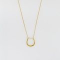 Graceful lustrous gold necklace with diamond