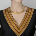 Imposing necklace in yellow gold