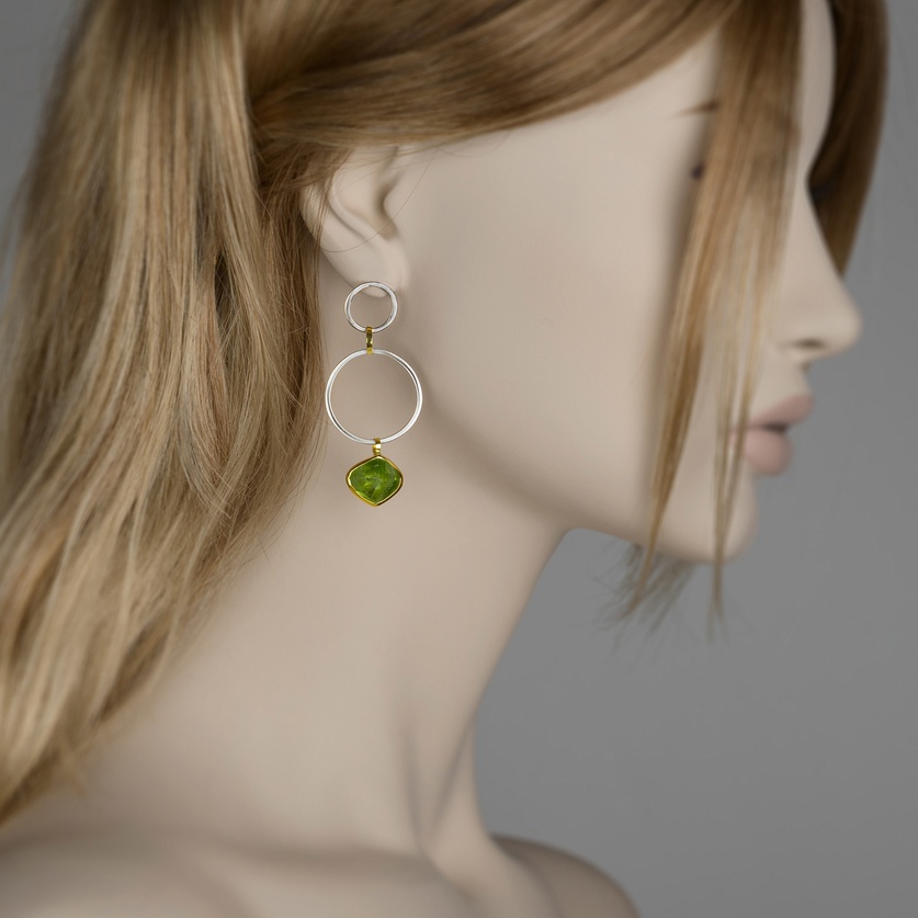 Modern hoop earrings with peridot