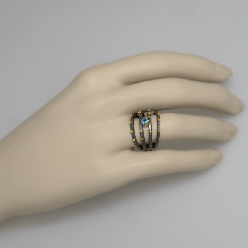 Modern ring in silver & gold with aquamarine and diamonds
