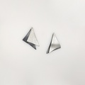 Triangular earrings in sterling silver