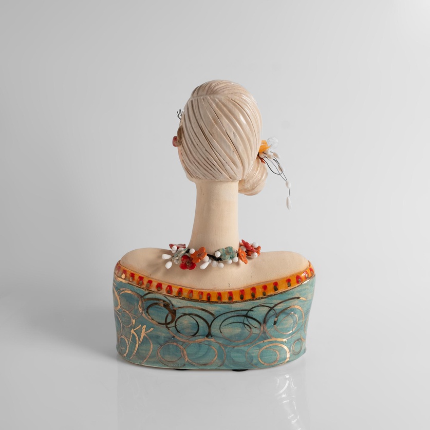 Classy ceramic bust