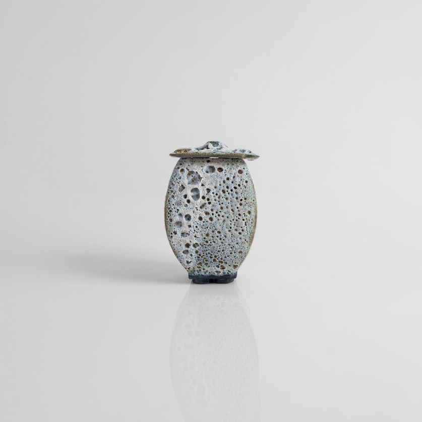Decorative stoneware box
