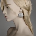 Timeless round earrings in silver