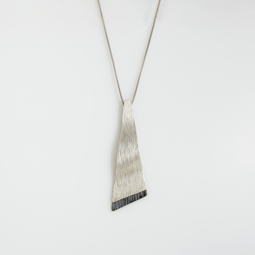 Modern design necklace in silver 925°