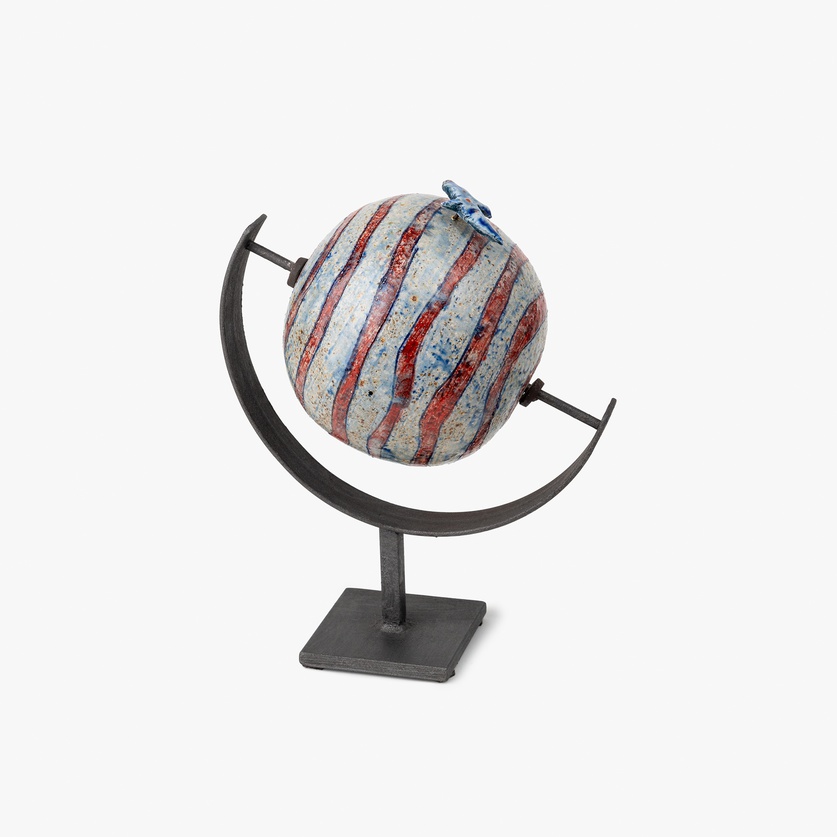 Ceramic globe with seagull