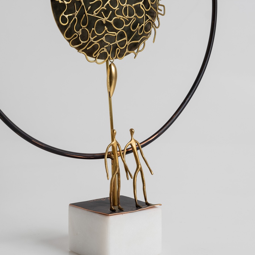 «Κάτω απ’ τα γράμματα»