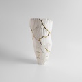 Stunning Porcelain & Gold Form