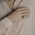 Beautiful round ring in gold with apatite doublet stone