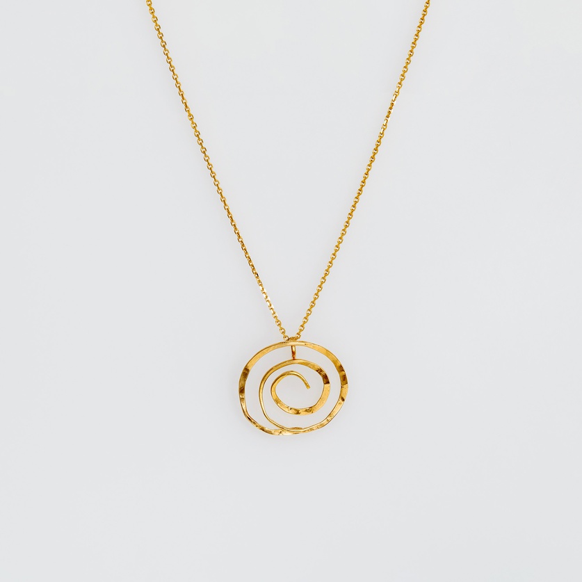 Chic pendant of spiral shape in rose gold