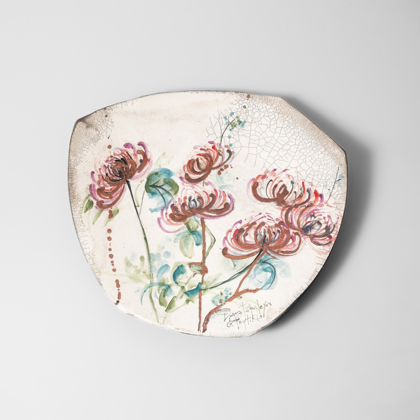 Ceramic decorative platter with pink flowers