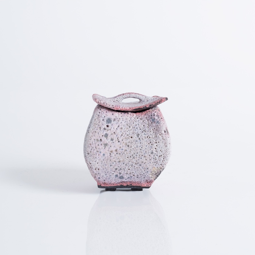 White and pink ceramic box