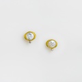 Gold earrings of timeless beauty with pearl and diamond
