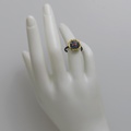 Μικρό ακτινωτό δαχτυλίδι σε ασήμι, ένθετο χρυσό και ρουμπίνι