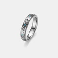 Ανδρική βέρα από ταντάλιο με γεωμετρικό μοτίβο & μπλε διαμάντια