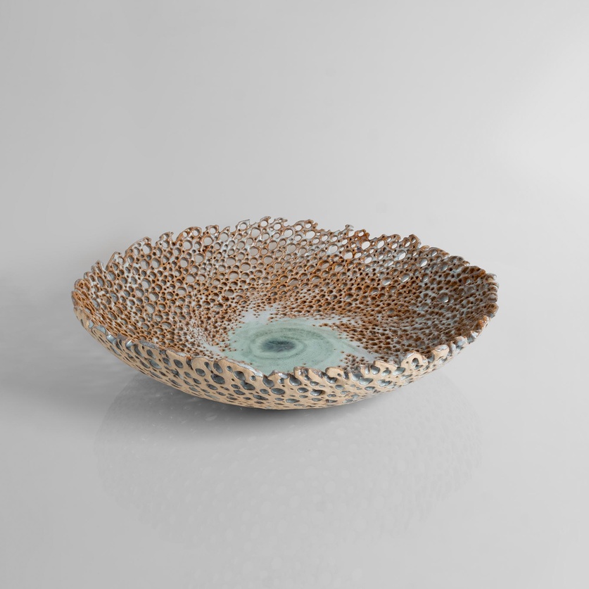 Ceramic platter in off-white